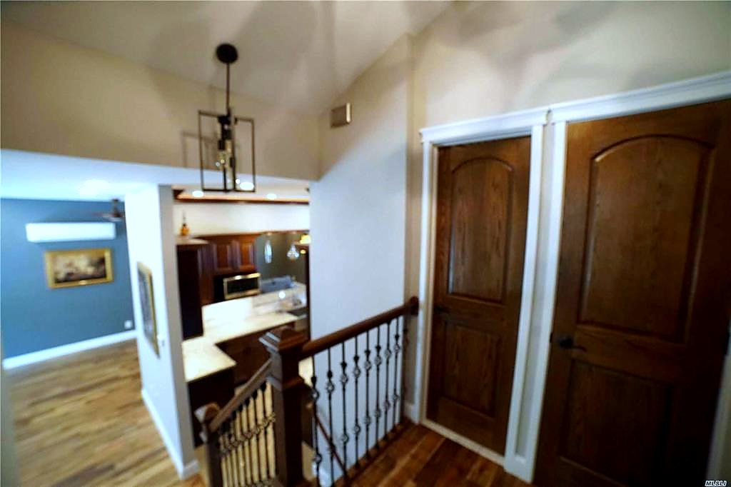 Upper landing looking down to the kitchen